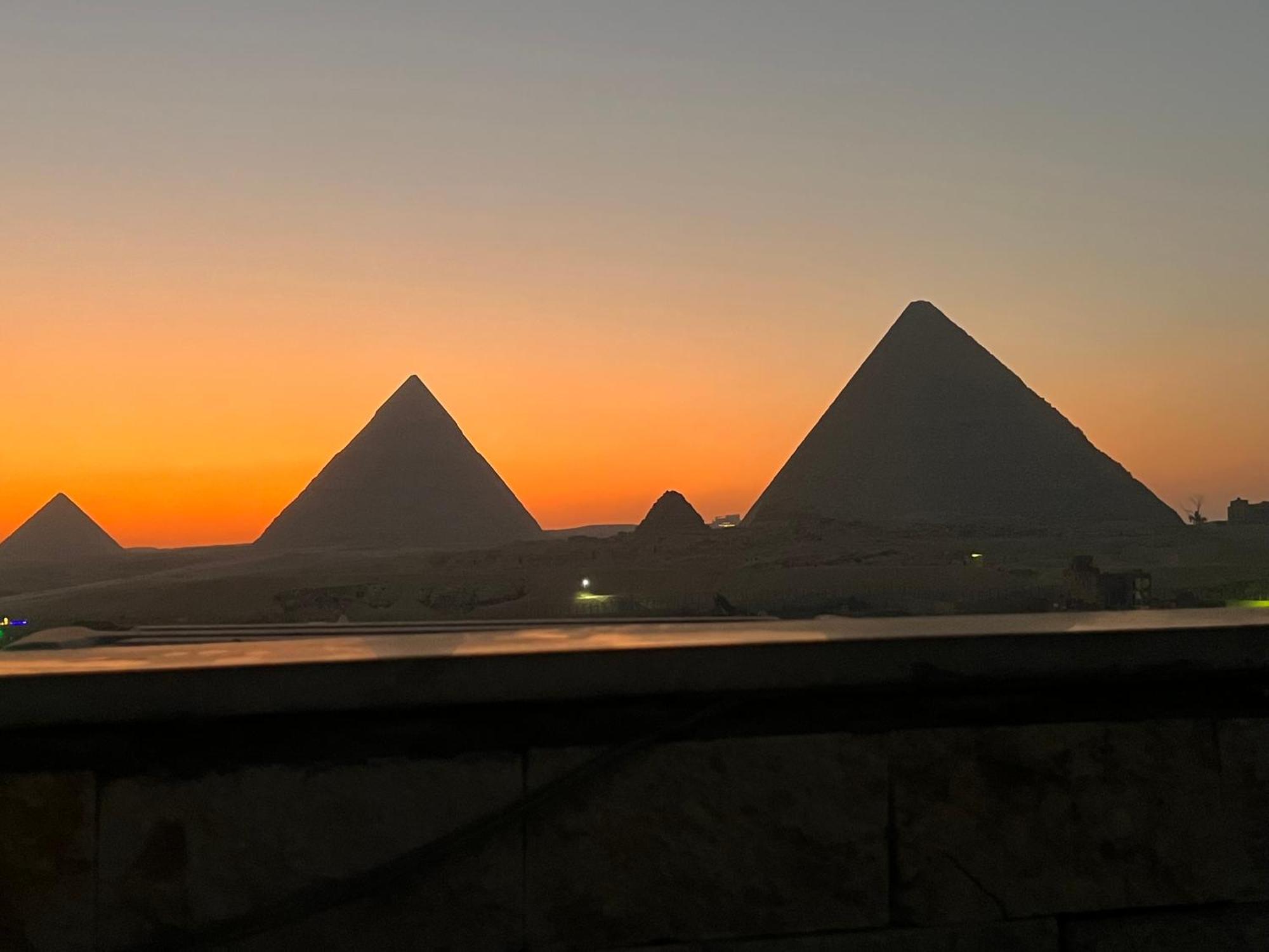 Imhotep Pyramids View Inn Kafret el-Gabal Eksteriør bilde